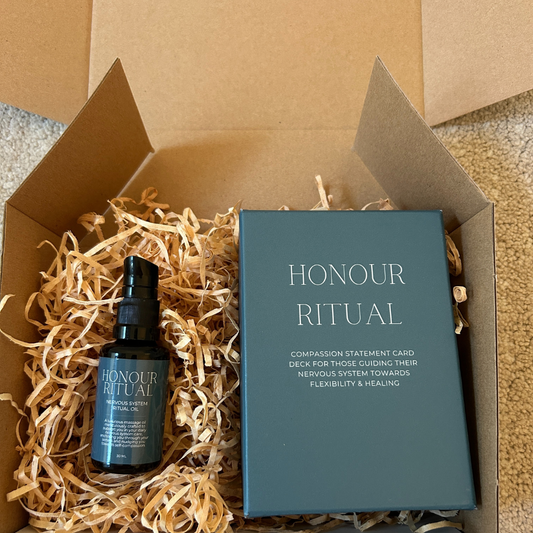 The Honour Ritual Bundle (Oil + Card Deck)