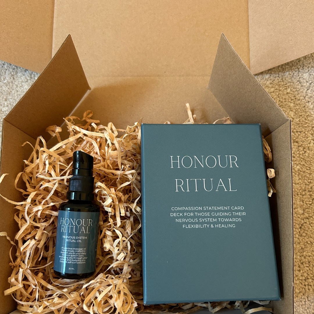 The Honour Ritual Bundle (Oil + Card Deck)